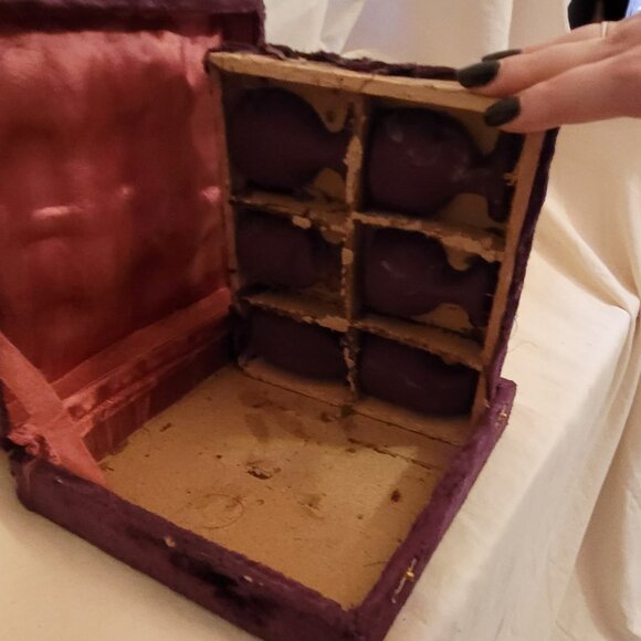 Vintage Set of 6 Silver Plate Stemmed Glasses in Original Box. - Picture 12 of 15